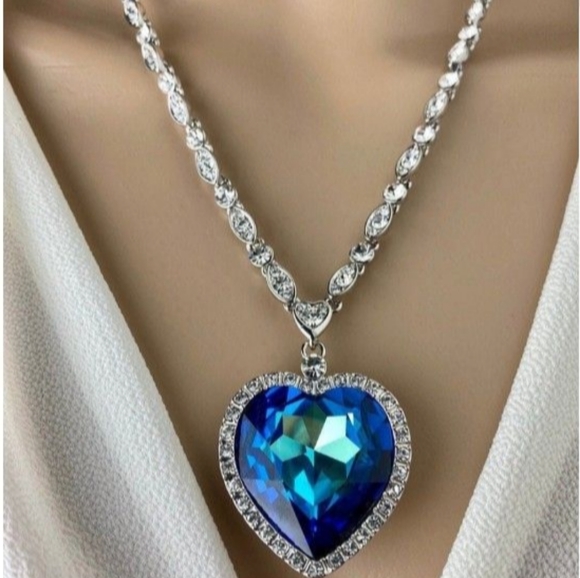 Titanic Heart of the Ocean 🌊 - Picture 4 of 7